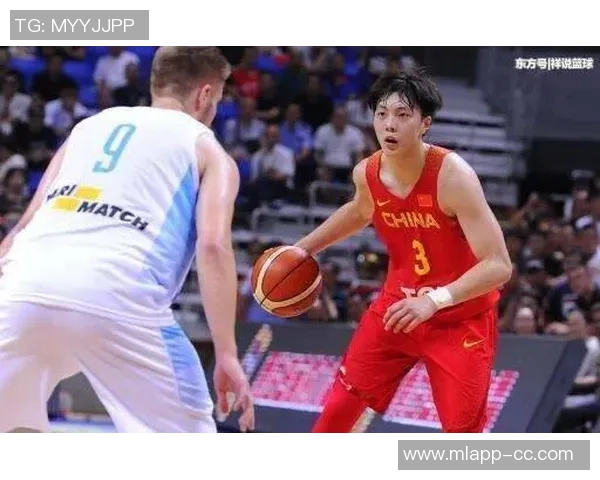 胡明轩状态低迷表现不佳11投仅3中三分球命中率低迷贡献10分7篮板4助攻 胡明轩状态低迷表现不佳11投仅3中三分球命中率低迷贡献10分7篮板4助攻